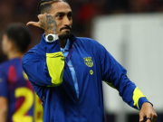 拉菲尼亚炮轰裁判：巴萨被明抢了，两回合都这样不正常