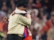 孔帕尼：感觉我们还能再进个球；我为球队多次扳回比分而骄傲