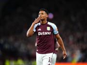  沃特金斯欧战进球上双，成为维拉队史第一人