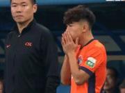 青春风暴，青岛德比中17岁王庚睿与17岁邝兆镭替补登场
