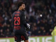 Ballon d'Or nominee goalkeeper's mistake led to a goal conceded, but the coach publicly defended him, saying: "Voznia hasn't been tested much."