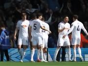 半场：利兹联2-0狼队，利兹联一分钟两球，贾斯廷倒钩破门