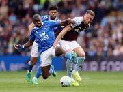 半场战报：阿斯顿维拉2-1桑德兰，沃特金斯双响，里格进球