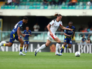 半场战报：米兰1-0维罗纳，莱奥助攻拉比奥破门