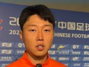 高准翼：郑铮被罚下后就完全一边倒了，感谢前场球员一直奔跑