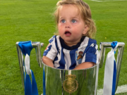 还能这么玩，奥德里奥索拉夺冠后把女儿塞进了国王杯奖杯里