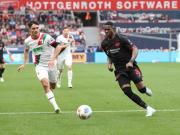 德天空：科法内腿筋受伤无缘德国杯半决赛，预计伤缺两周左右