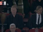 两位荷兰传奇，科曼、科库现场观看巴萨比赛