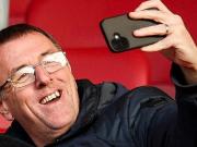 南安普顿传奇勒蒂塞尔深夜怒怼AI，坚称飞机尾迹是政府阴谋