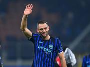 米体：马库斯-图拉姆准备留队；德弗赖降薪至200万欧可能续约