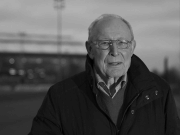  沙尔克名誉队长之一，1958年的冠军成员之一的曼...