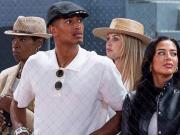 放松时刻，贝林与母亲、女友一同观看马德里公开赛