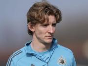 法尔克：拜仁想先与戈登就转会达成一致，进而压低转会费