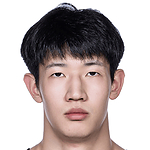 黄明依