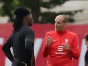 法尔克：拜仁并未接触莱奥，去年监事会认为签他影响团队氛围