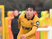 狼队官方：徐彬腿筋受伤，结束在巴恩斯利的租借，已返回狼队