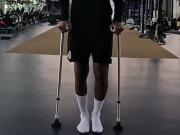 罗德里戈晒康复训练视频，受伤的右腿肌肉萎缩明显