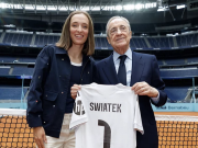 波兰网球名将希维昂泰克造访伯纳乌，并获赠皇马球衣