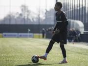 德媒：多特夏窗将签下门兴17岁边锋博巴，球员速度快盘带强