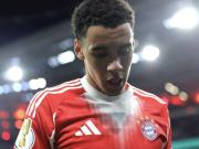 德媒：拜仁内部仍对小鹿的情况不安，更愿将其“捧在手心里”