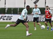 斯基拉：尤文正在尝试和卡卢卢续约到2030年，年薪涨至340万欧