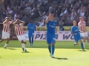 勒沃库森2-1客胜科隆暂距欧冠区1分，希克双响+远射中柱