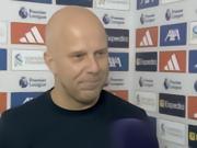 斯洛特：每次有球员受伤时裁判会立即吹哨，对我们也应该这样