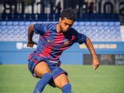 克鲁伊维特小将巴萨未来之选