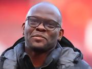 萨哈：曼联买中场风格要对标赖斯，攻防两端作用全面