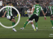 世体：皇马TV再次抨击裁判，播放踢贝蒂斯未判点片段近250次