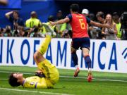 实况足球丨西班牙2-1比利时晋级4强，梅里诺连场绝杀，库尔图瓦伤退