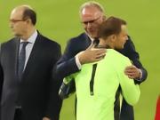 鲁梅尼格：我们非常欢迎诺伊尔再留队一年，他依然保持高水平