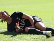 伤员达11人绝非巧合？热刺队医处理西蒙斯伤势不当遭球迷质疑