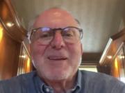 鲁梅尼格：最近拜仁在薪资和转会费上出手过猛；钱不是万能的