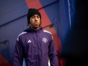 约罗曼联首赛季沉浮录费迪南德力挺天才后卫