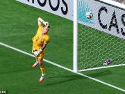 Pickford's 14-year-old social media post has resurfaced: "I really wish my parents would install satellite TV for me."