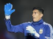 世体：萨拉戈萨拳击门将曾接近加盟巴萨，因转会费分歧告吹