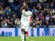 记者：吕迪格收到一份不错的离队报价，目前他正在认真考虑中