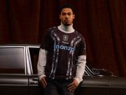 考文垂官方开玩笑：收官战踢沃特福德我们将穿上史上最丑球衣