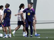 阿斯：巴萨今夏将赴英格兰集训，并考虑和利物浦踢热身赛