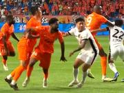 海港连丢两球2-2云南，魏震、岳鑫、奥斯卡、布尼亚明破门