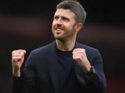 内维尔：自始至终我都认为，曼联就应该去聘请最顶尖的主帅