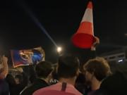巴萨球迷庆祝夺冠高唱反皇马歌曲：马德里，混蛋，向冠军致敬