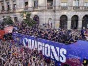世体：约75万人参加巴萨冠军巡游，弗里克和佩德里最受欢迎