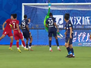 半场：三镇1-0铜梁龙，绍尔头球破门，卡迪斯、肯帕努中框