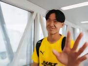 各位旅客请注意：飞机已经降落日本大阪，请您解开安...