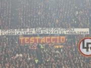 罗马球迷横幅嘲讽尤文：兴奋剂、财务造假、电话门，现在你开始装好人