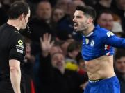  本赛季切尔西被红牌罚下9人，差2人就可以组成一套首发阵容