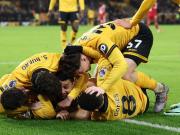 红军不敌狼队，英超卫冕冠军首次被降级区球队第90分钟后绝杀