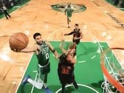 凯尔特人107-103险胜尼克斯，塔图姆轰36+9+7，乔治15+7，唐斯22+10